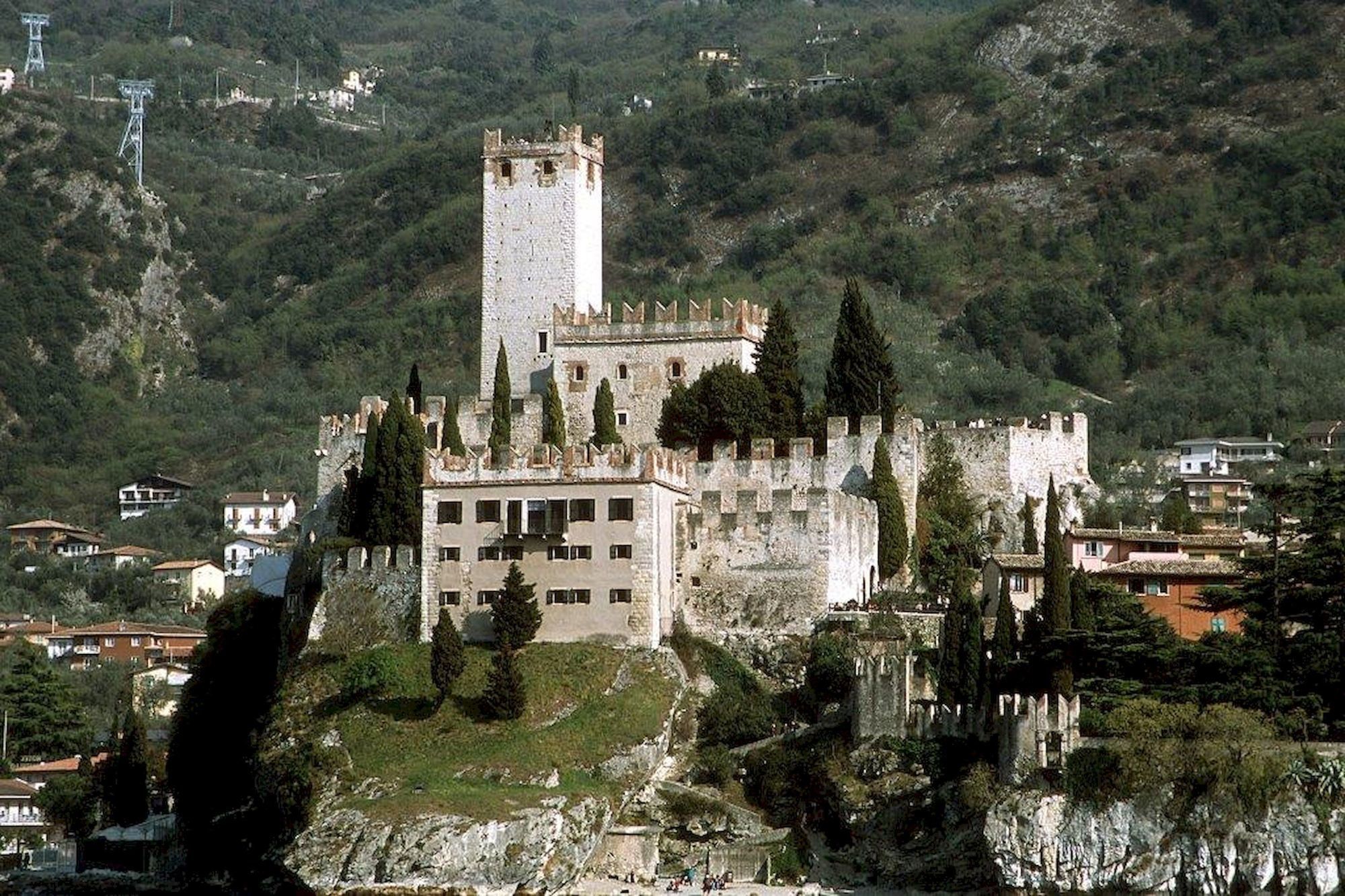 Hotel Dolomiti Malcesine Facilidades foto